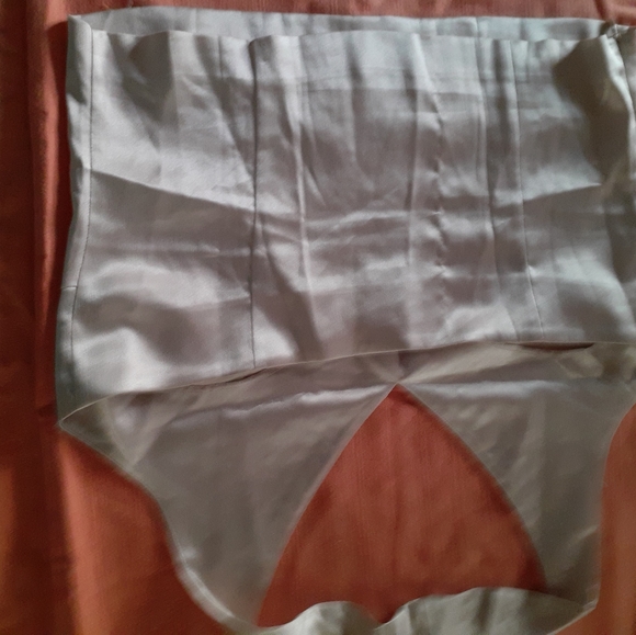 Top - Picture 6 of 6